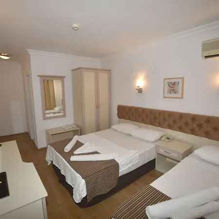 فندق Almena مرمريس