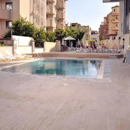 فندق Almena مرمريس