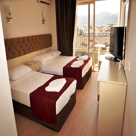 Almena Otel 3*